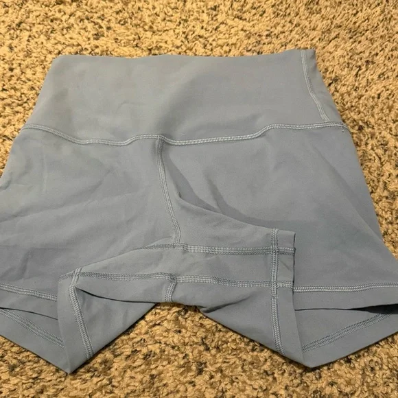 NWOT lululemon Align™ High-Rise Short 4" - Picture 7 of 8